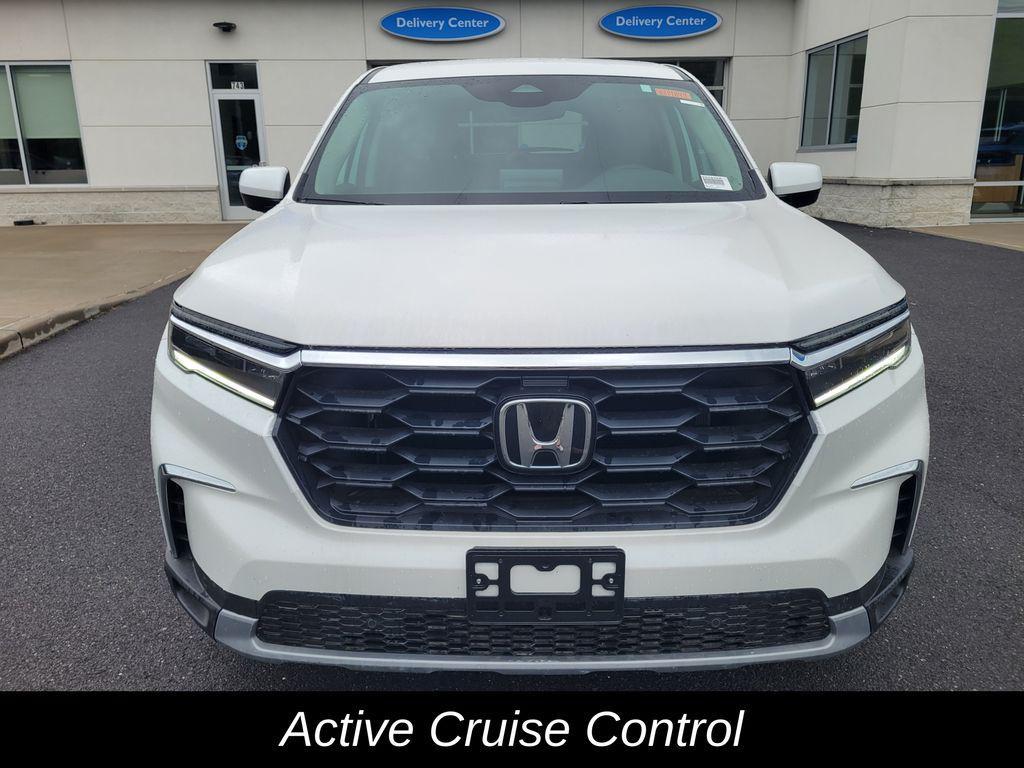 new 2025 Honda Pilot car, priced at $49,405