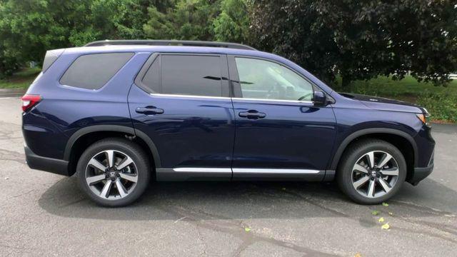 new 2025 Honda Pilot car, priced at $50,995