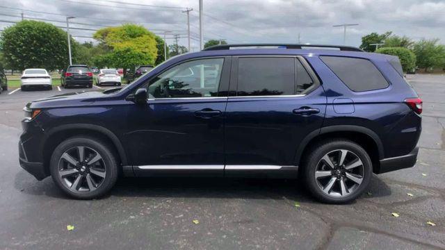 new 2025 Honda Pilot car, priced at $50,995