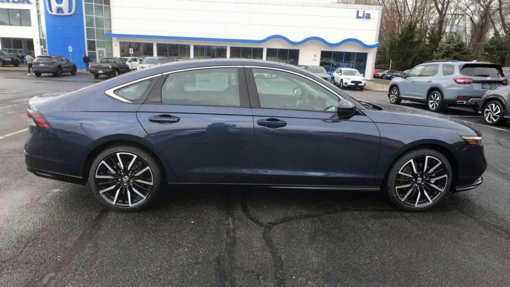 new 2025 Honda Accord Hybrid car, priced at $40,495