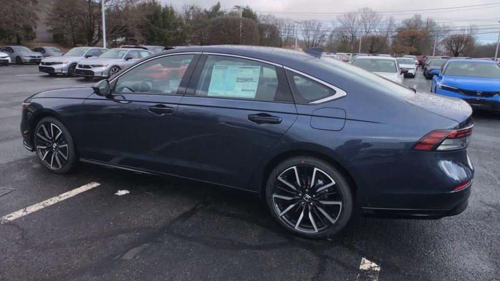 new 2025 Honda Accord Hybrid car, priced at $40,495