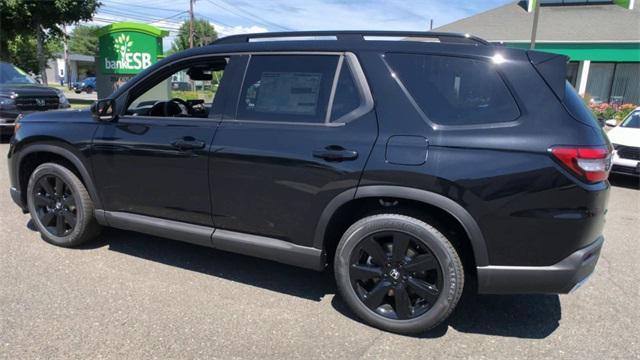 new 2025 Honda Pilot car, priced at $55,975