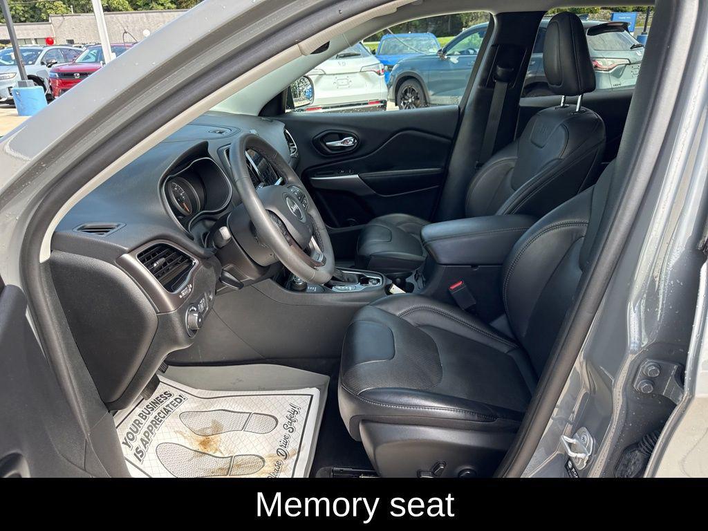 used 2022 Jeep Cherokee car, priced at $21,517