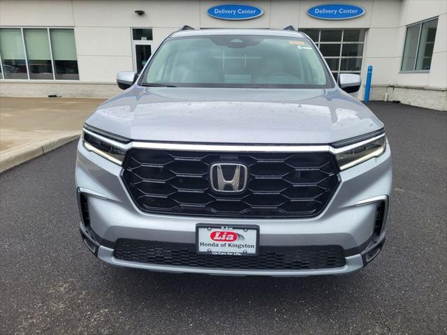 new 2025 Honda Pilot car, priced at $52,950