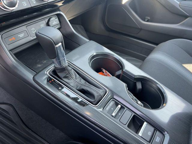 new 2025 Honda Civic Hybrid car
