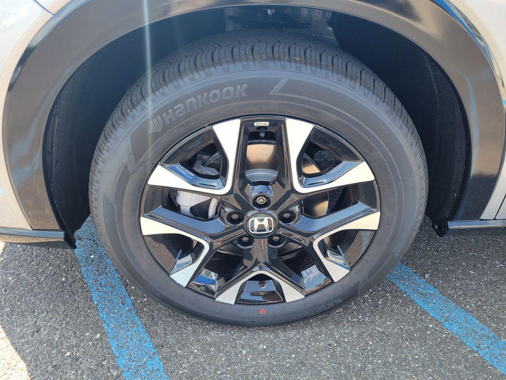 new 2026 Honda HR-V car, priced at $33,000