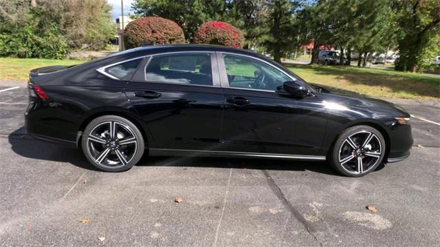 new 2024 Honda Accord Hybrid car