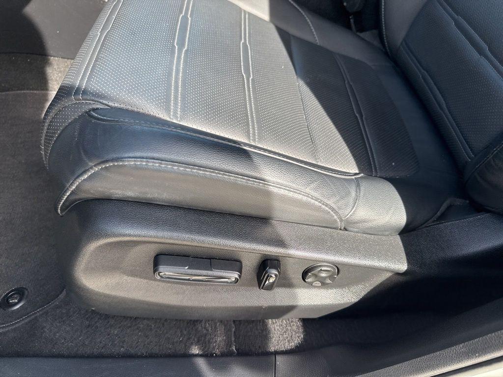 used 2022 Honda CR-V car, priced at $28,421