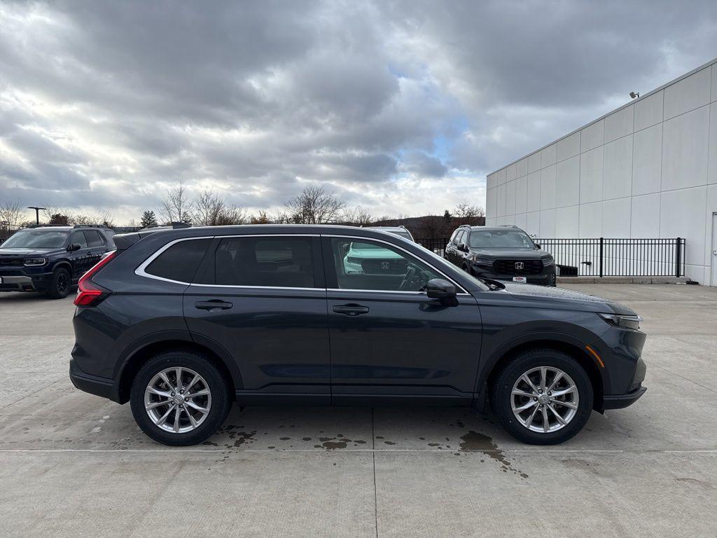 used 2025 Honda CR-V car, priced at $35,900