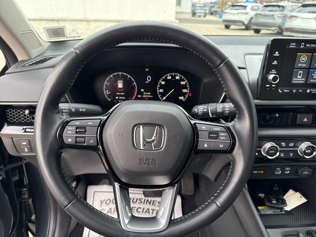 used 2025 Honda CR-V car, priced at $35,900