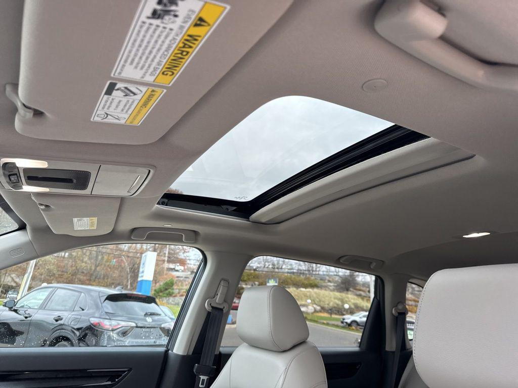 used 2025 Honda CR-V car, priced at $35,900