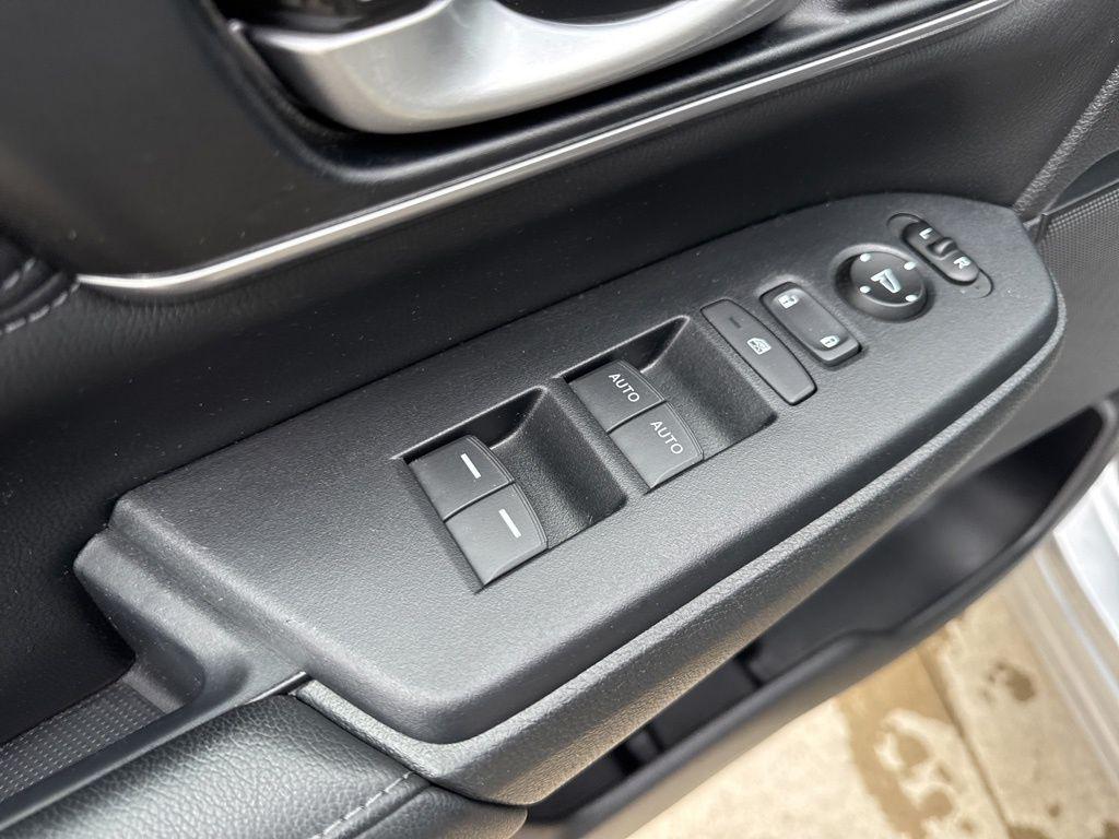 used 2020 Honda CR-V car, priced at $28,561