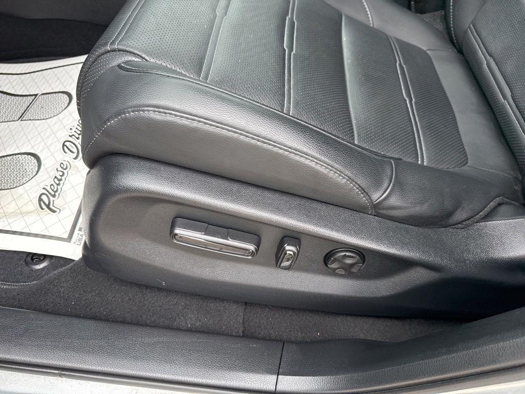 used 2020 Honda CR-V car, priced at $28,561