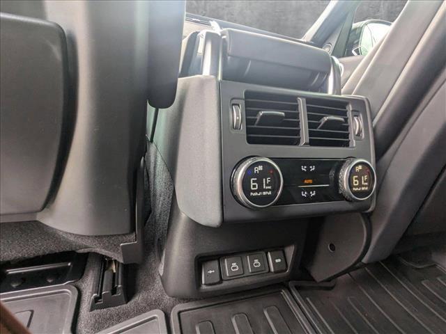 used 2022 Land Rover Discovery car, priced at $38,991