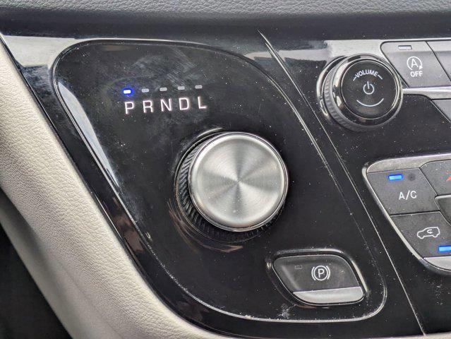 used 2023 Chrysler Pacifica car, priced at $25,099