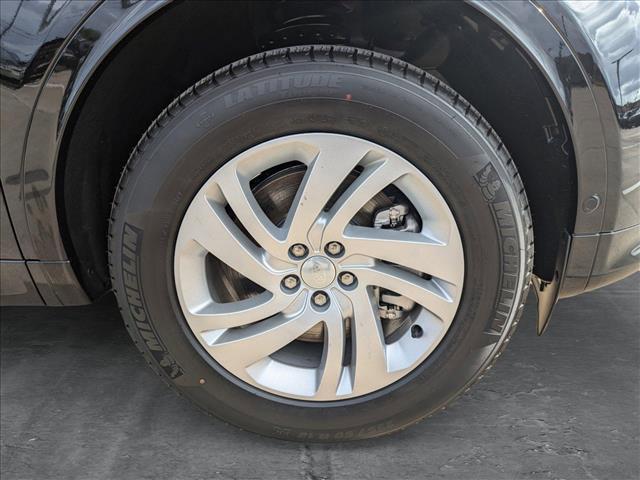 used 2025 Land Rover Discovery Sport car, priced at $40,990