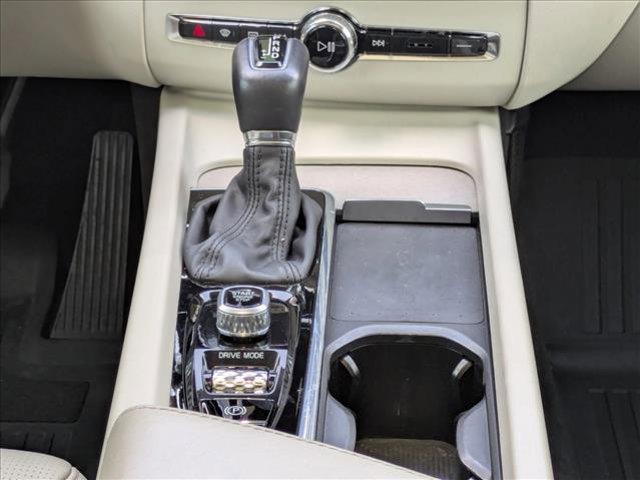 used 2021 Volvo XC60 car, priced at $25,471