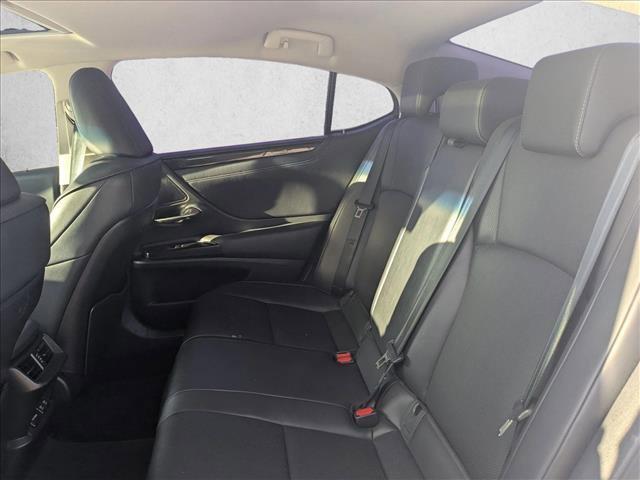 used 2019 Lexus ES 300h car, priced at $24,620