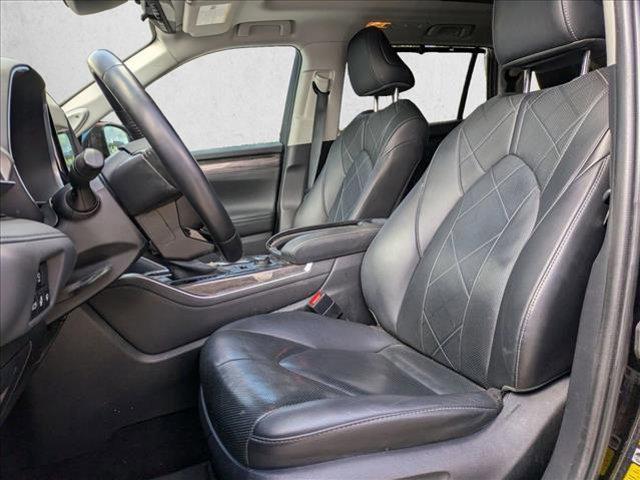 used 2020 Toyota Highlander car, priced at $32,990