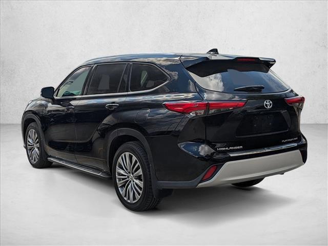 used 2020 Toyota Highlander car, priced at $32,990