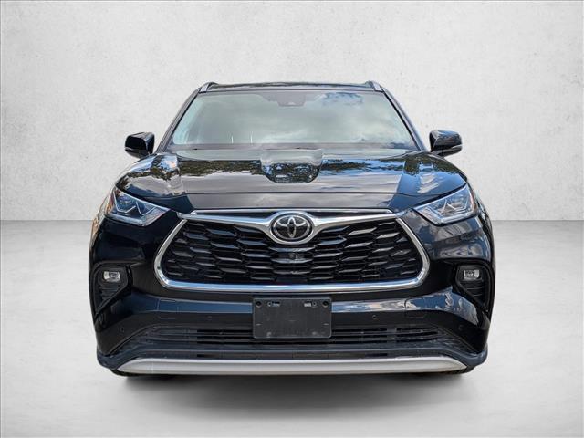 used 2020 Toyota Highlander car, priced at $32,990