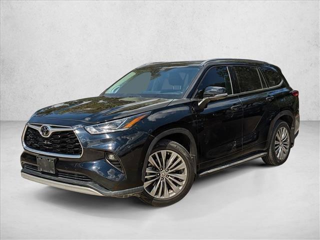 used 2020 Toyota Highlander car, priced at $32,990