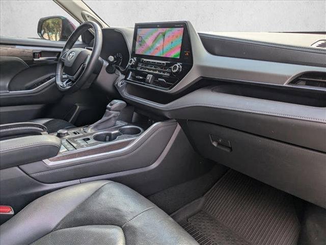 used 2020 Toyota Highlander car, priced at $32,990