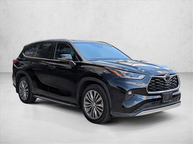 used 2020 Toyota Highlander car, priced at $32,990