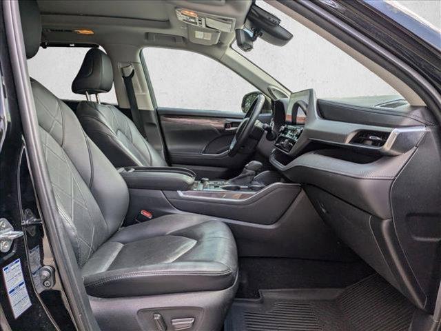 used 2020 Toyota Highlander car, priced at $32,990