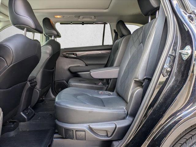 used 2020 Toyota Highlander car, priced at $32,990