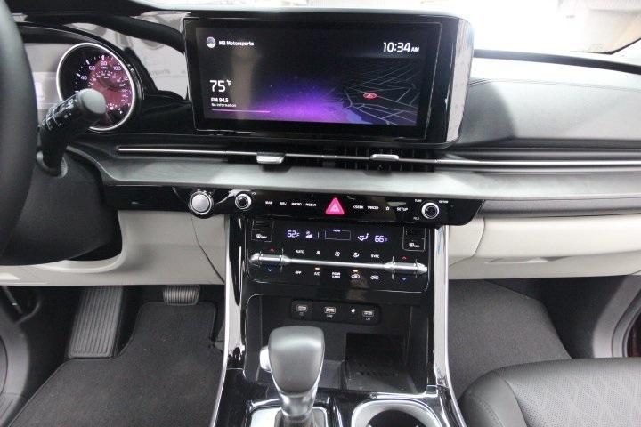 used 2022 Kia Carnival car, priced at $34,995