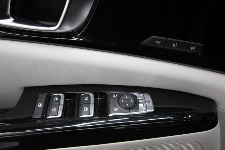 used 2022 Kia Carnival car, priced at $34,995