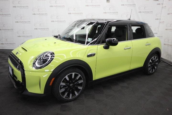 used 2023 MINI Hardtop car, priced at $19,995