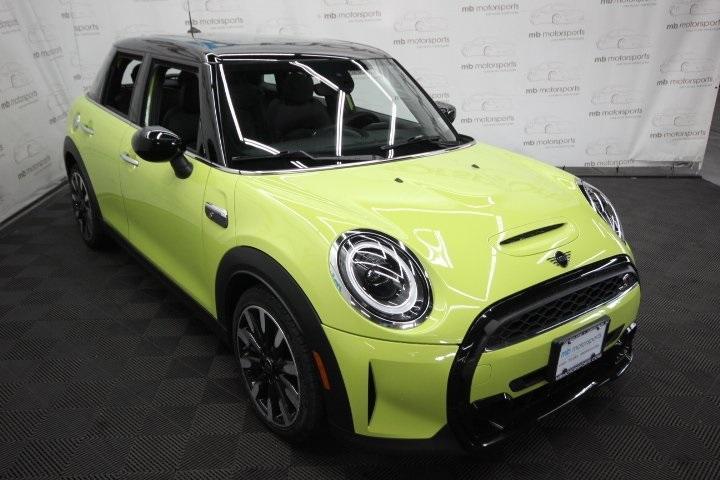 used 2023 MINI Hardtop car, priced at $19,995