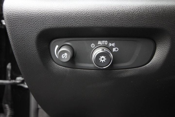 used 2022 Chevrolet Traverse car, priced at $25,995