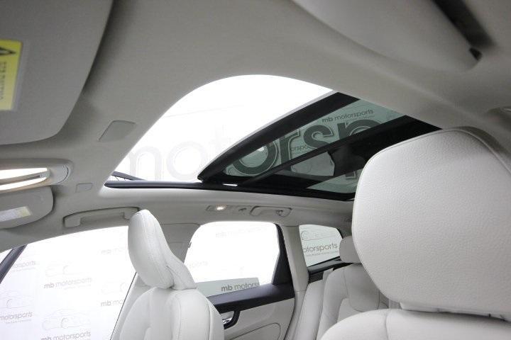 used 2022 Volvo XC60 car, priced at $26,995