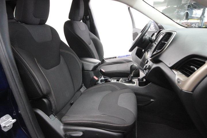 used 2015 Jeep Cherokee car, priced at $7,995