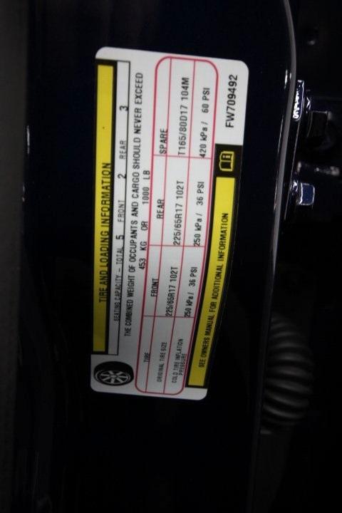 used 2015 Jeep Cherokee car, priced at $7,995