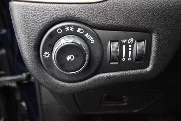 used 2015 Jeep Cherokee car, priced at $7,995