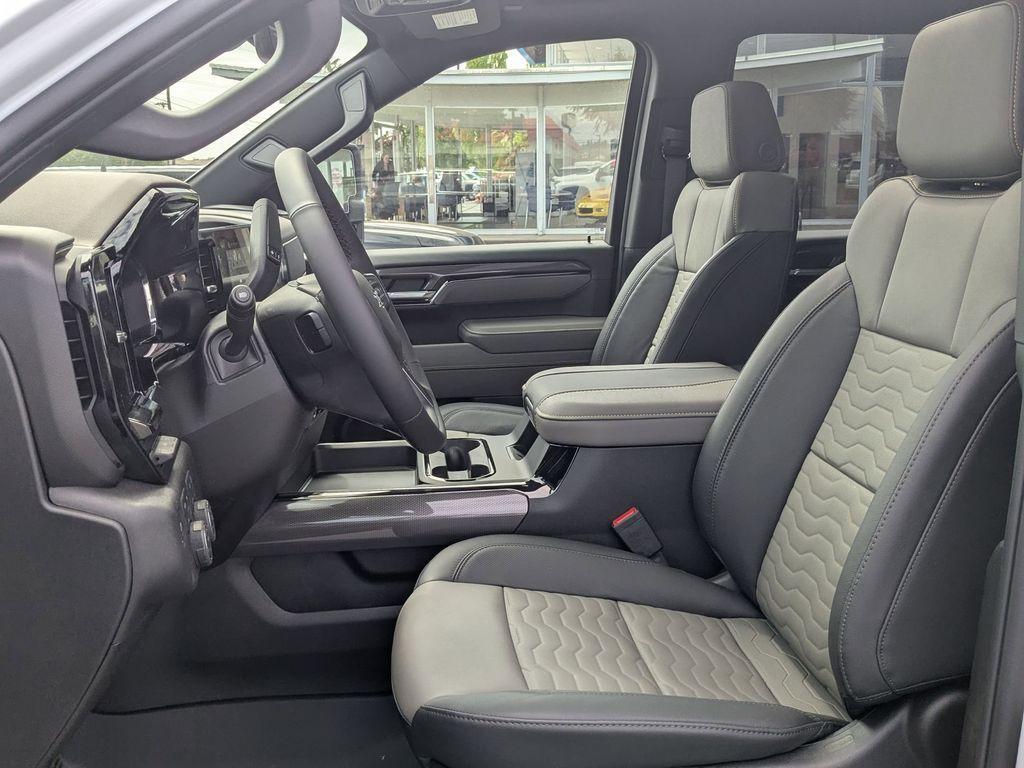 new 2025 Chevrolet Silverado 2500 car