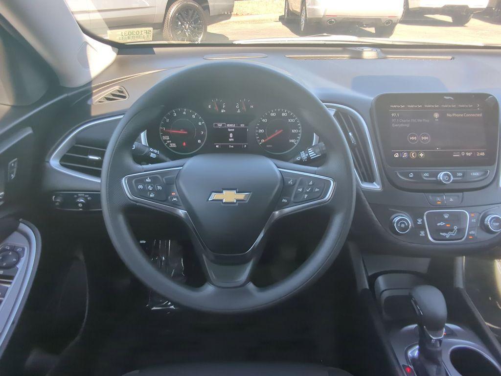 new 2025 Chevrolet Malibu car, priced at $25,940