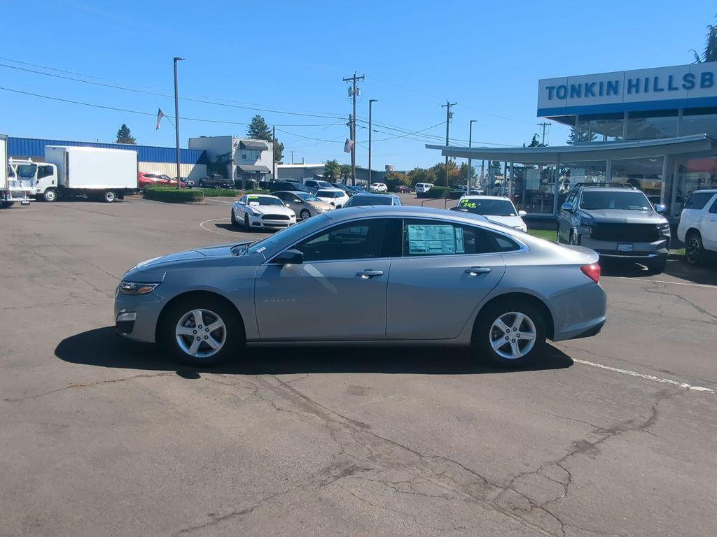 new 2025 Chevrolet Malibu car, priced at $25,940