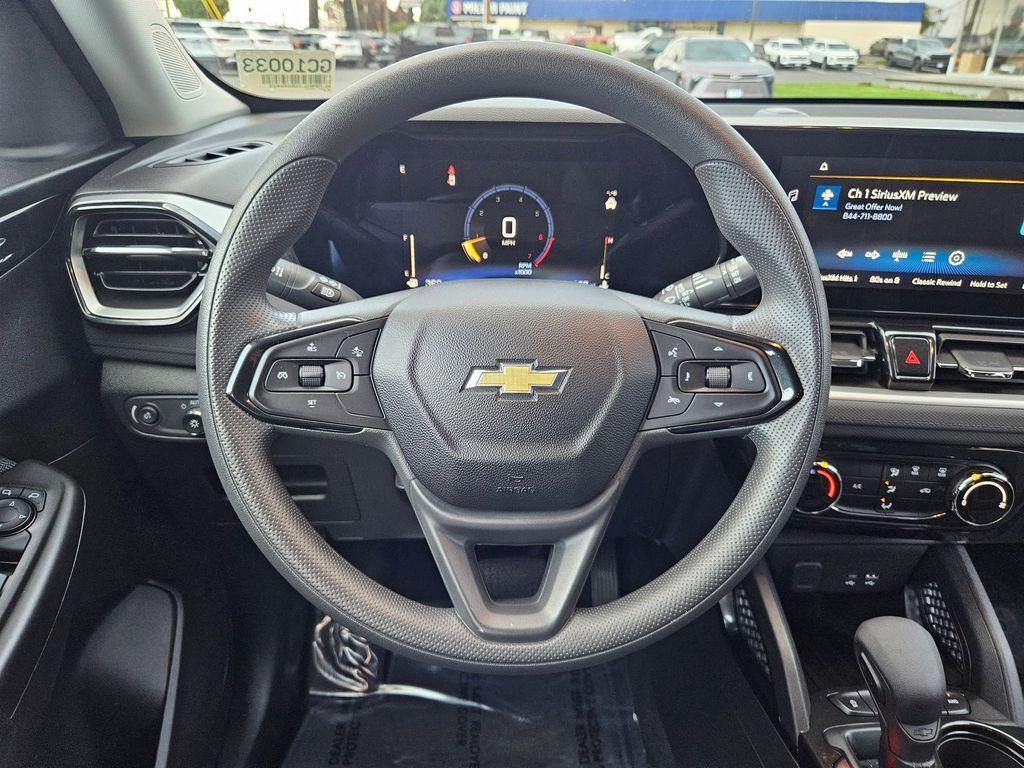 used 2025 Chevrolet TrailBlazer car, priced at $25,967