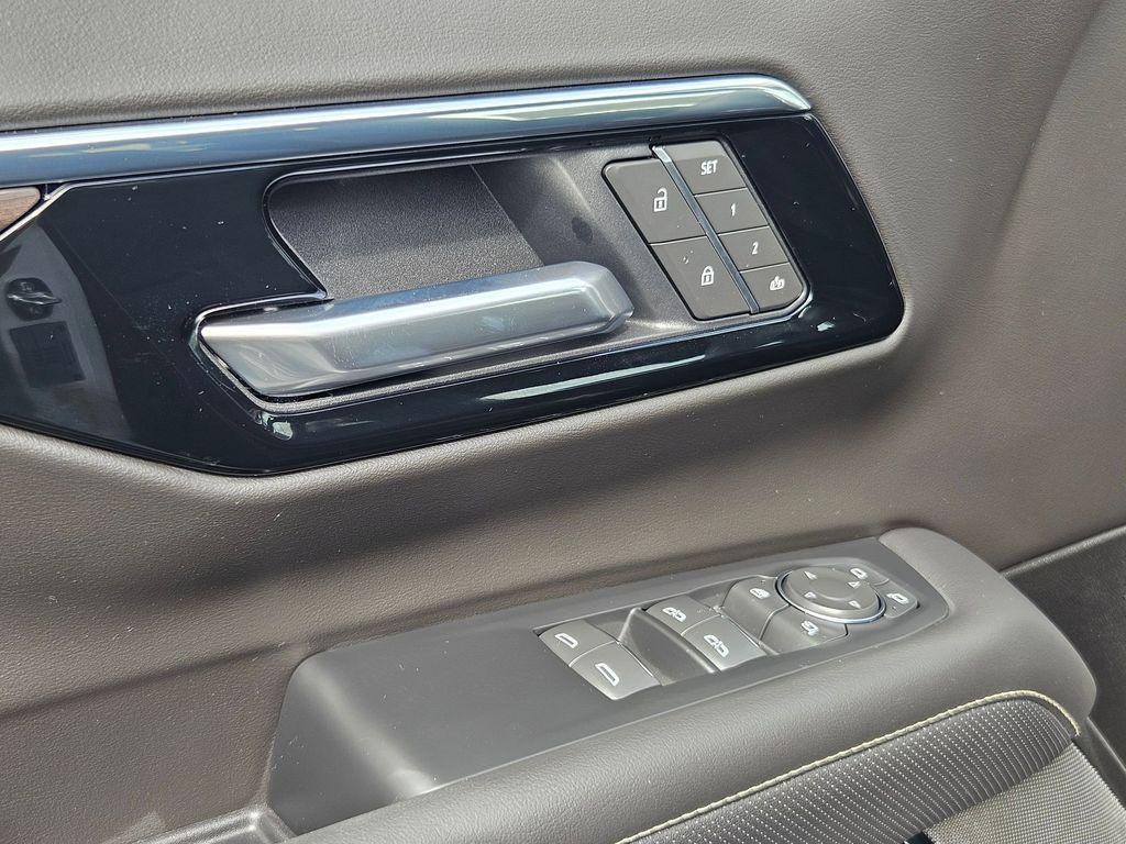 new 2025 Chevrolet Tahoe car, priced at $85,539