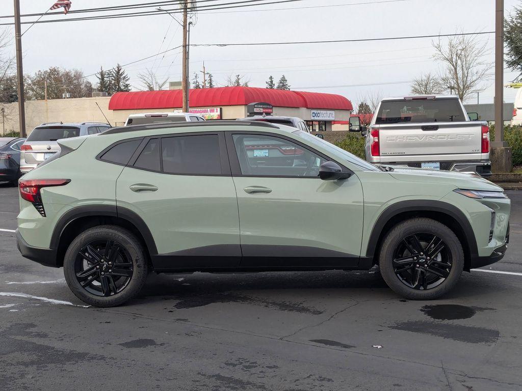 new 2025 Chevrolet Trax car, priced at $26,185