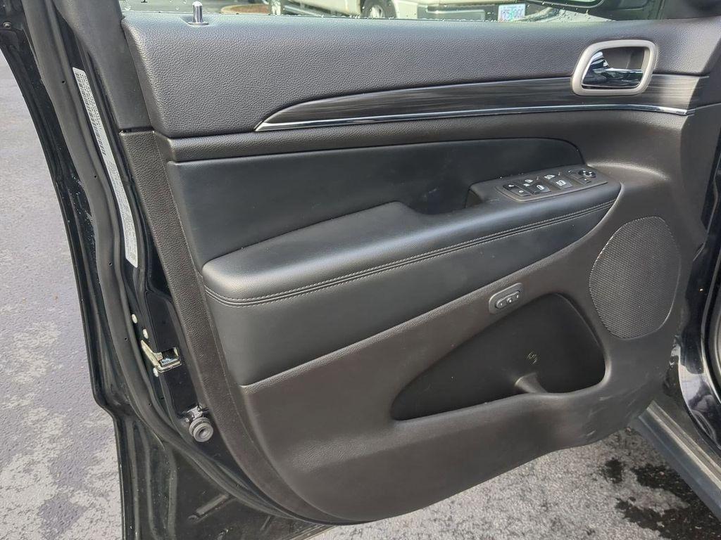 used 2021 Jeep Grand Cherokee car, priced at $23,495