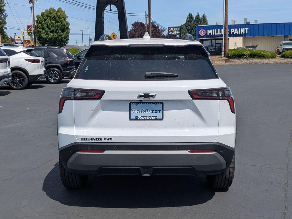 new 2025 Chevrolet Equinox car, priced at $31,810