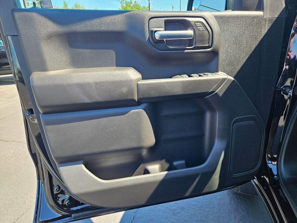 new 2025 Chevrolet Silverado 1500 car, priced at $46,189