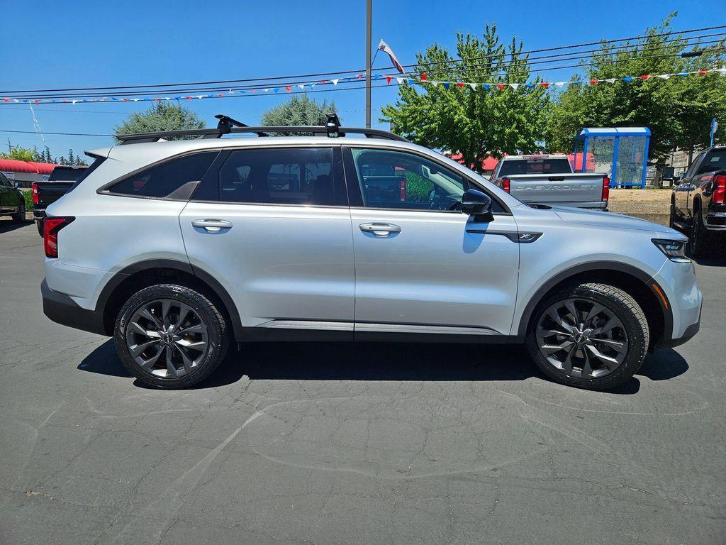 used 2022 Kia Sorento car, priced at $31,657