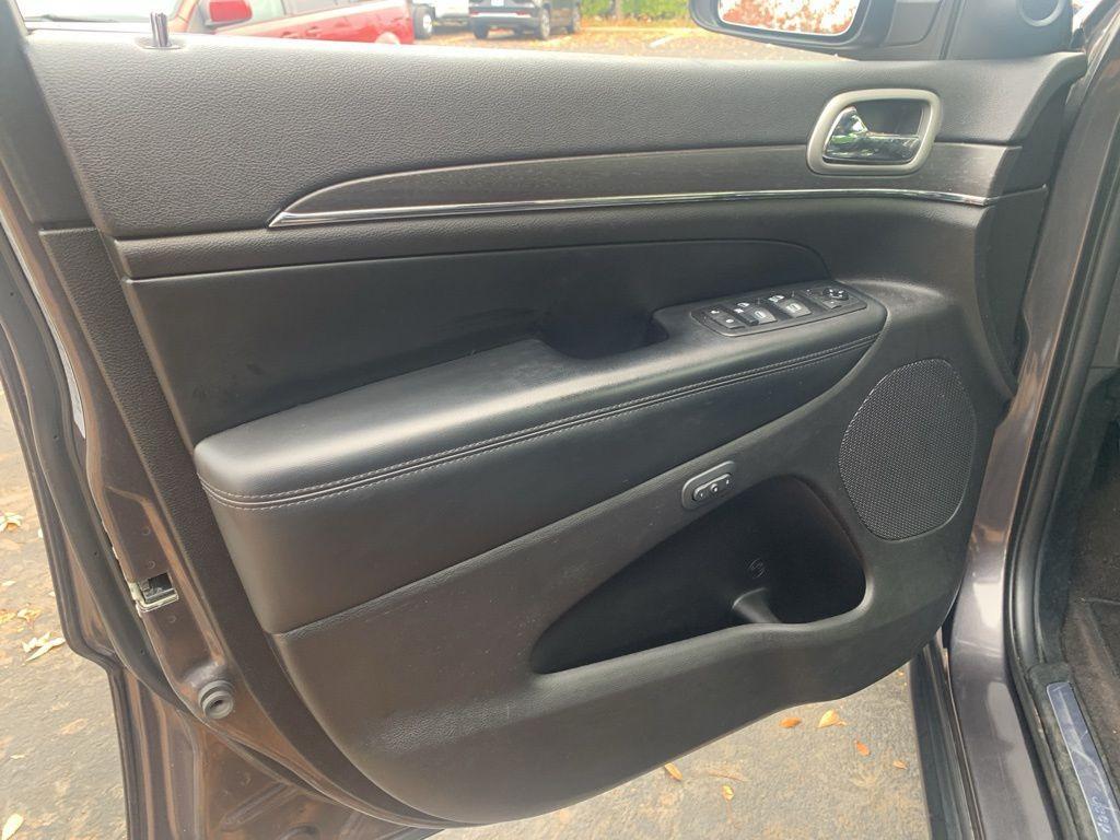 used 2018 Jeep Grand Cherokee car, priced at $21,989